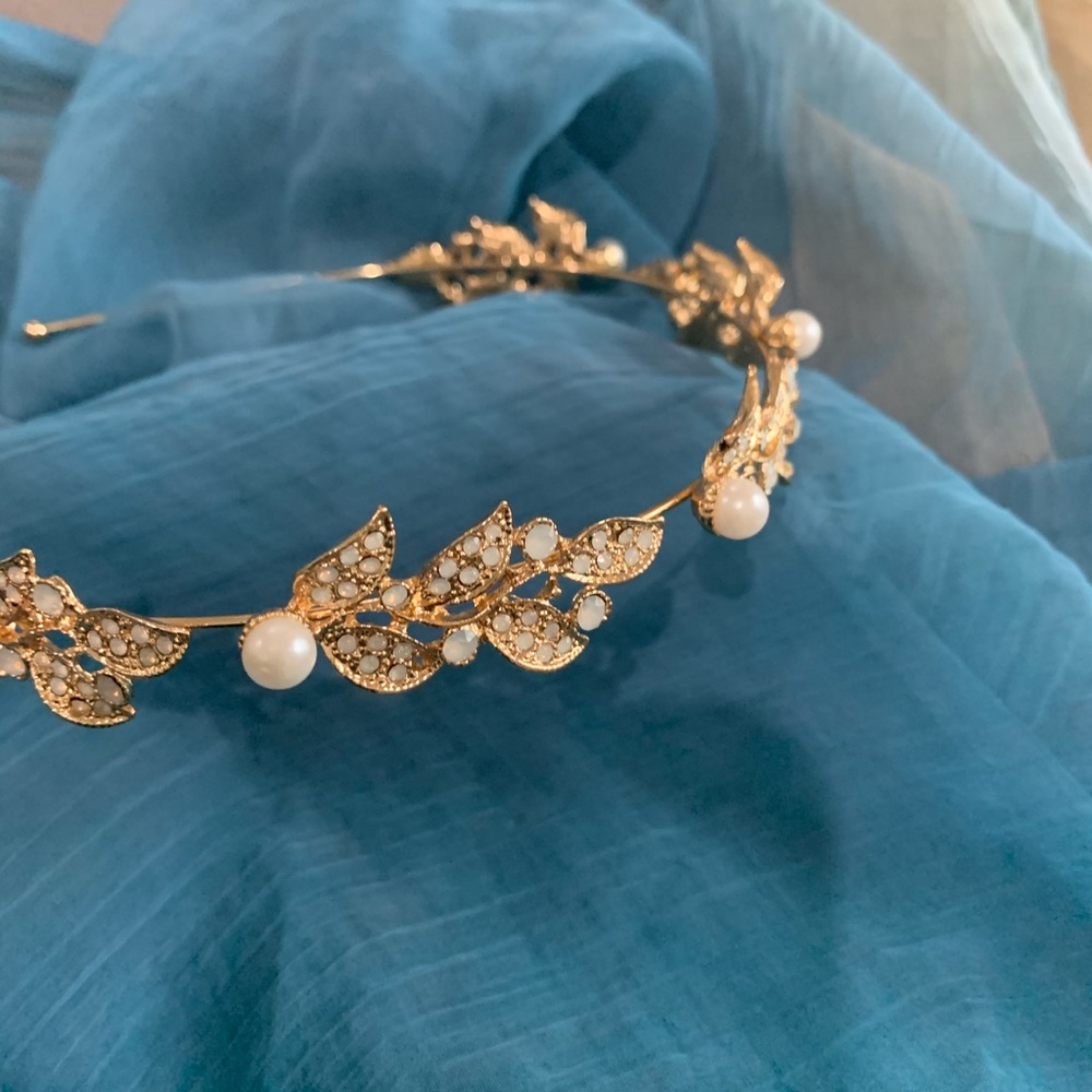 Pearl and Leaf Headband